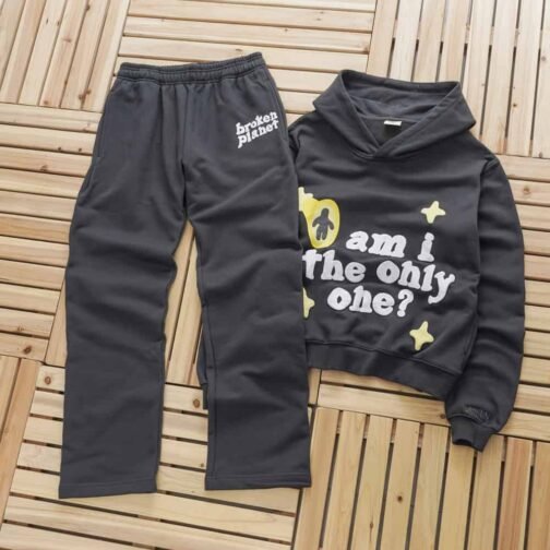 Am I The Only One Tracksuit - Discover Style and Comfort